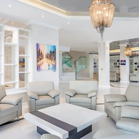 The Luxury فيلة سوزوبول